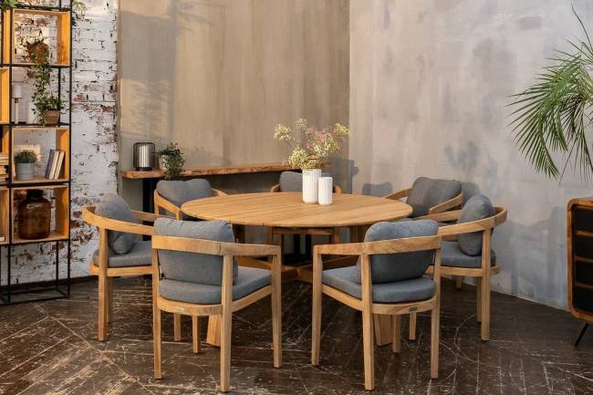 Обеденная группа из тика VENTO M Обеденная группа из тика VENTO M