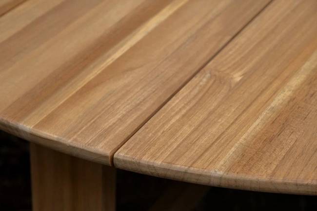 Обеденная группа из тика VENTO M Обеденная группа из тика VENTO M